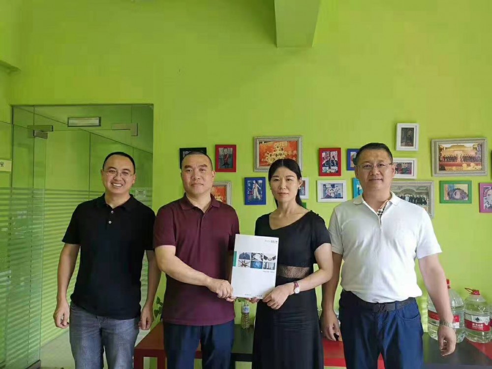 加盟康世界 | 重慶的周總與康世界成功簽約合作！